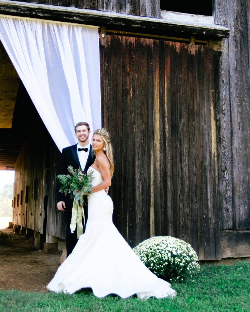 Barn Wedding, Tennessee Wedding, Tennessee Bride, Farm Wedding, Rustic Wedding, Wedding Venue, Cedar Hill, Country Wedding, Vintage Wedding, Elegant, Decor, Reception, Ceremony, Bride, Groom, Wedding Dress, Wedding Planning, Southern Wedding, Southern Bride, Wedding Ring, Engaged, Engagement Party, Rehearsal Dinner