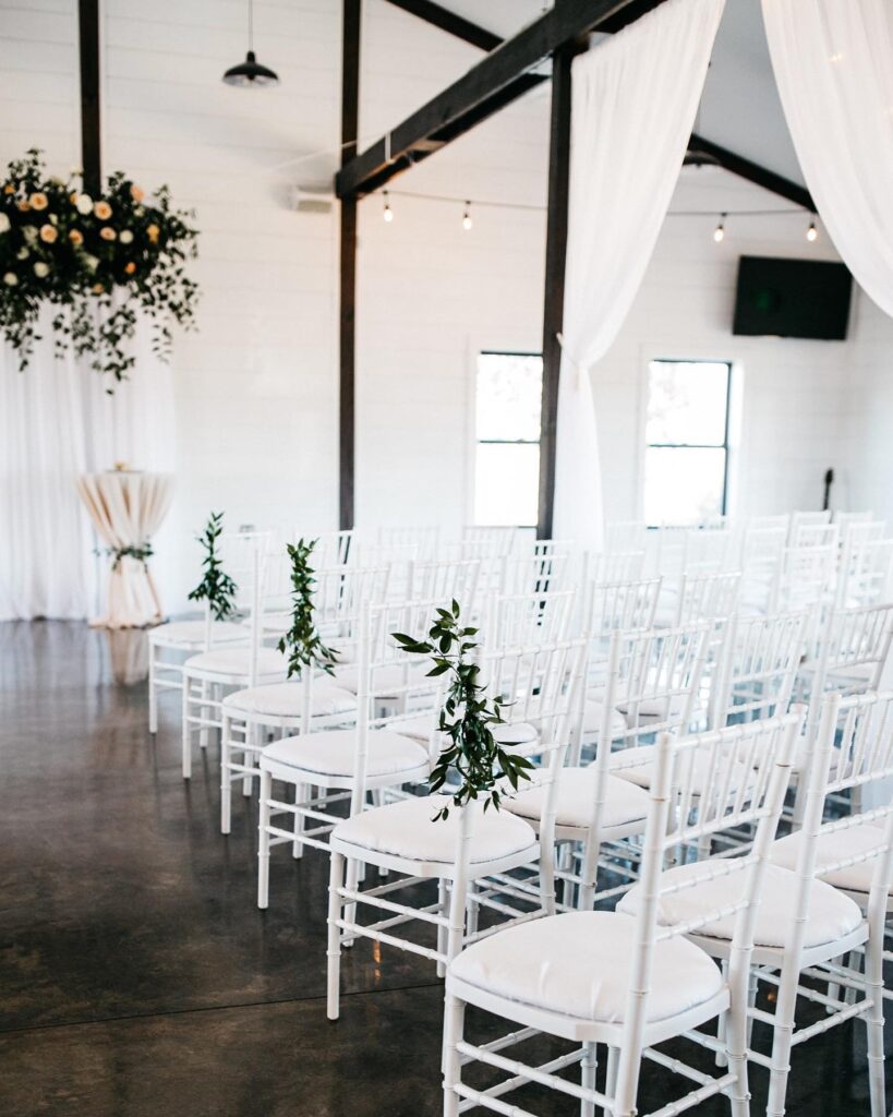 Wedding Venue, Decor, Farm Wedding, Barn Wedding, Rustic Wedding Venue, Rustic Wedding, Luxury Wedding Venue, Oklahoma Wedding, Tulsa Wedding, Tulsa, Oklahoma, Bride, Groom, Venue, Reception, Banquet, Hall, Ballroom, Ceremony, Wedding Planning, Wedding Photography, Wedding Dress, Tuxedo, Bridesmaid, Mother of the Bride, Father of the bride, Farm, Barn, Ranch, Cowboy, Vintage