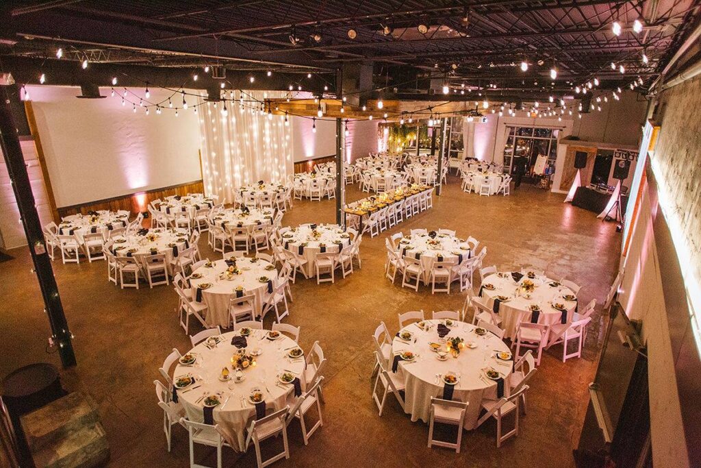 Ballroom, Banquet, Wedding Venue, Columbus, Ohio, Wedding Site, Ceremony, reception, wedding day, wedding planning, Ohio Bride, Ohio Wedding, Columbus Wedding, Columbus Bride, Rustic, City, Modern, Wedding Planning, Wedding Photography