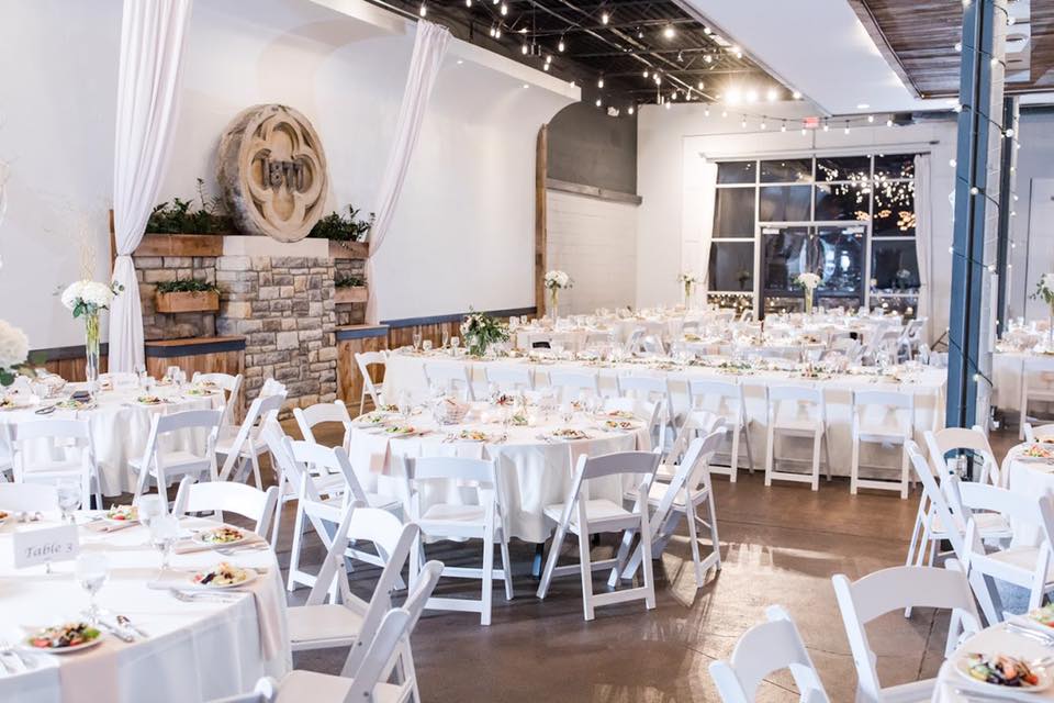 Wedding Venue, Columbus, Ohio, Wedding Site, Ceremony, reception, wedding day, wedding planning, Ohio Bride, Ohio Wedding, Columbus Wedding, Columbus Bride, Rustic, City, Modern, Wedding Planning, Wedding Photography, ballroom, banquet