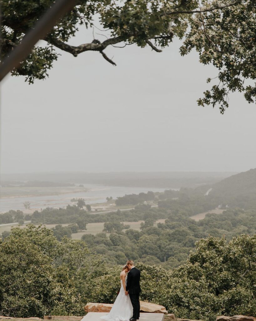 Wedding Venue, Wedding View, Outdoor Wedding, Dream Wedding, River, Farm Wedding, Barn Wedding, Rustic Wedding Venue, Rustic Wedding, Luxury Wedding Venue, Oklahoma Wedding, Tulsa Wedding, Tulsa, Oklahoma, Bride, Groom, Venue, Reception, Banquet, Hall, Ballroom, Ceremony, Wedding Planning, Wedding Photography, Wedding Dress, Tuxedo, Bridesmaid, Mother of the Bride, Father of the bride, Farm, Barn, Ranch, Cowboy, Vintage