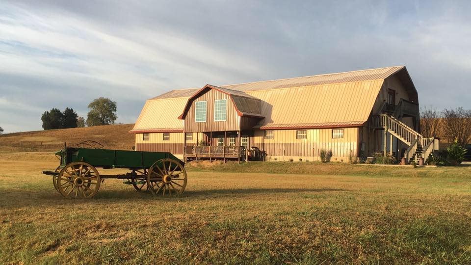 Tennessee Wedding Venue, Culleoka Tennessee, Tennessee Bride, Tennessee Wedding Farm, Wedding barn, Barn, Rustic, Vintage, Barn Wedding, Bride, Groom, Wedding Venue Tour, Wedding Venue Search, Wedding Planning, Wedding Reception, Barn Reception, Outdoor Rececption, Wedding Dress, Wedding Photography