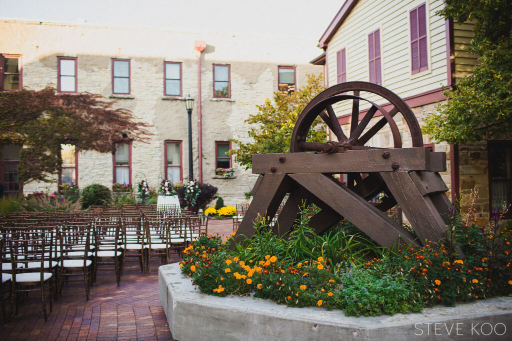 Wedding Venue, Historic Wedding, Vintage Wedding Venue, City Wedding, Luxury Wedding Venue, Chicago Wedding, Illinois Wedding, Chicago, Illinois, Bride, Groom, Venue, Reception, Banquet, Hall, Ballroom, Ceremony, Wedding Planning, Wedding Photography, Wedding Dress, Tuxedo, Bridesmaid, Mother of the Bride, Father of the bride, Farm, Barn, Ranch, Cowboy, Vintage, Wedding Garden, riverside wedding