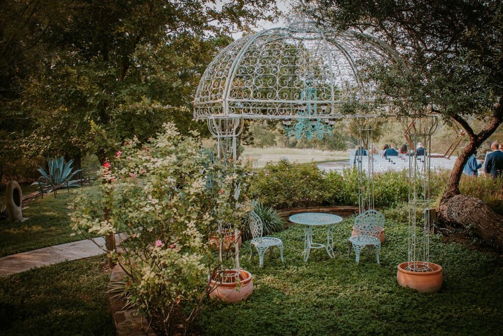 Austin Texas Wedding Venue, Austin, Texas, Wedding, Venue, Rustic Wedding, Vintage Wedding, Reception, Ceremony, Outdoor Ceremony, Gardens, Cowboy Wedding, Wedding Photography, Wedding Planning, Rehearsal Dinner, Bride, Groom, Austin Bride, Austin Groom, Catering, Wedding Cake, Wedding Day