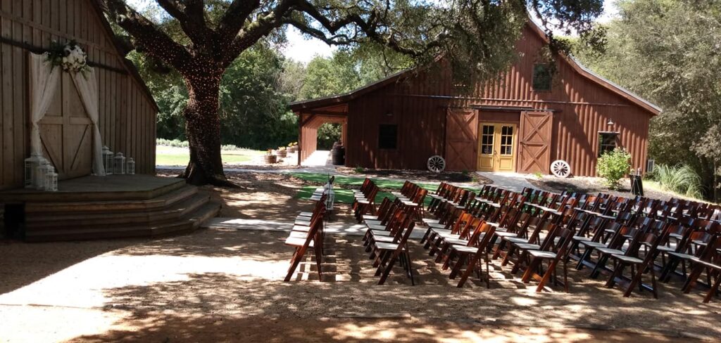 Texas wedding venue for sale, texas barn wedding venue for sale, successful texas wedding venue for sale, barn wedding venue, wedding business for sale, Texas wedding venue, wedding venue buyer, wedding venue seller, wedding investment, real estate investment, commercial real estate