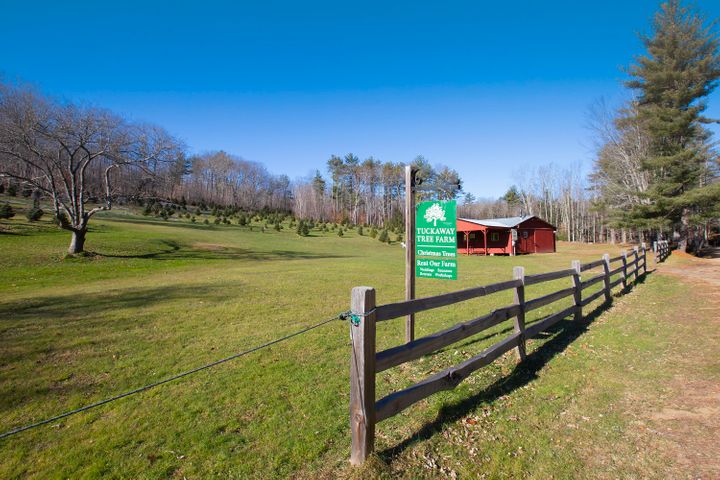 Lebanon Maine Wedding Venue For Sale