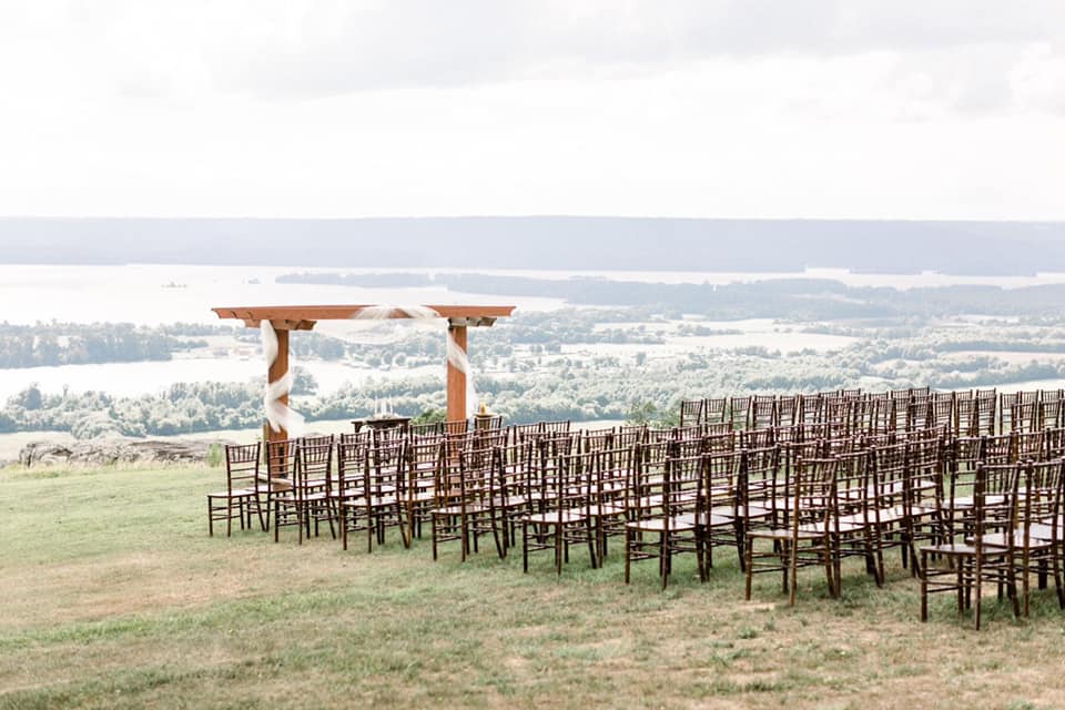 Wedding venue for sale, Alabama, Huntsville, Birmingham, Chattanooga, Atlanta, wedding venue seller, wedding venue overlooking Tennessee River, wedding venue river view, real estate seller, real estate buyer, income property, wedding real estate, wedding venue education