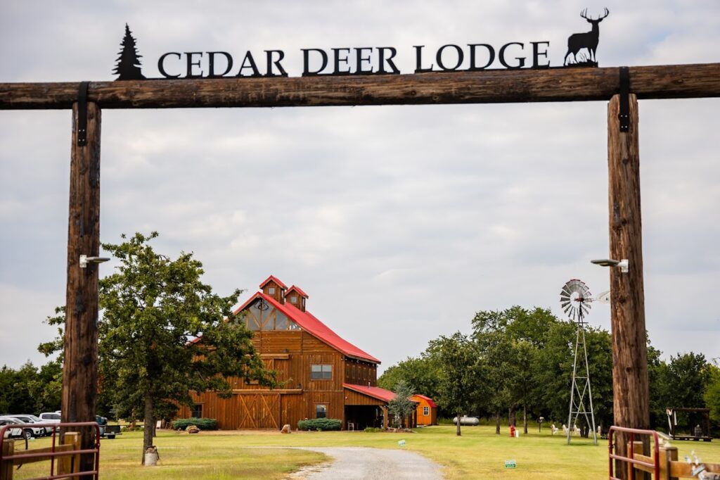 Wedding venue for sale in Oklahoma, northern Oklahoma, barn wedding venue for sale in Oklahoma. Wedding venue buyer, wedding venue seller, for sale by owner, how to sell a wedding venue, how to buy a wedding venue, wedding, buyer, seller, Wedding venue Tulsa, Wedding venue mid west, wedding barn for sale