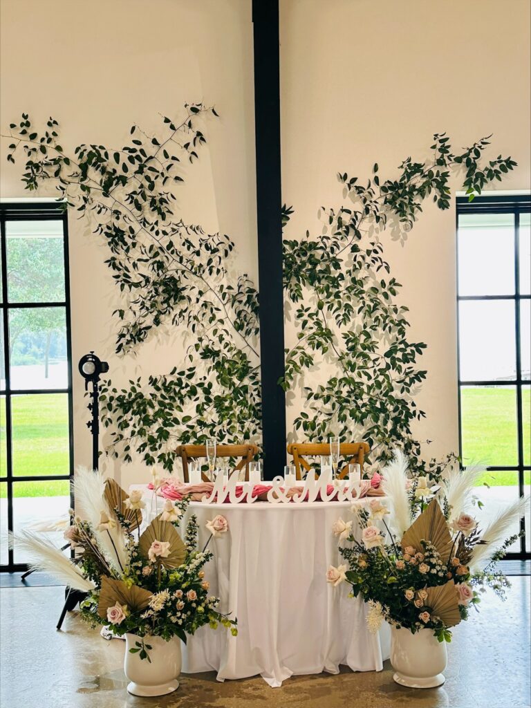 Sweetheart Table at an affordable wedding venue in Central Texas. wedding venue in Kerens Texas, south of Dallas Fort Worth