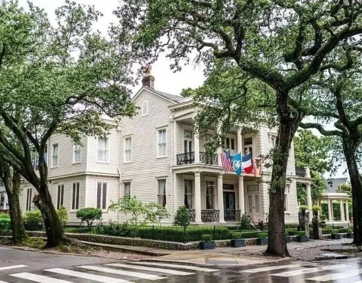 How To Plan a New Orleans Elopement