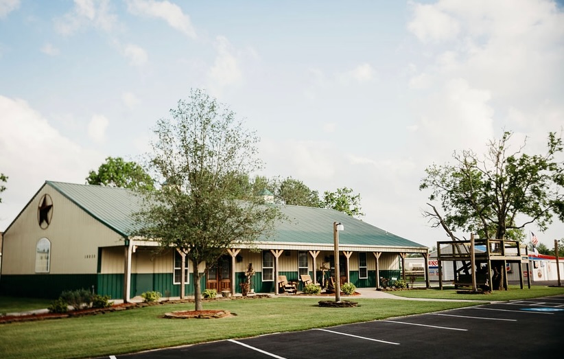 How To Plan A $5000 Wedding in Houston