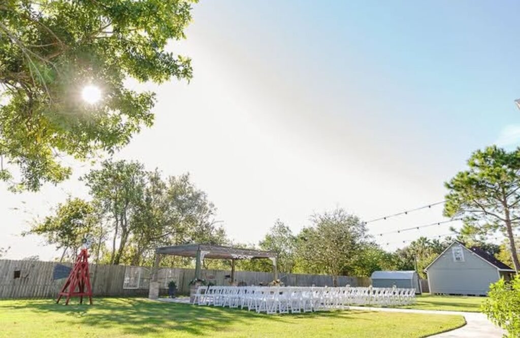 How To Plan A $5000 Wedding in Houston