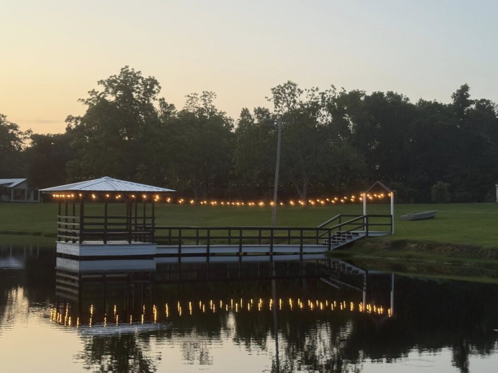 Gulf Shores Mississippi Wedding Venue Near Me: Chandelier Oaks