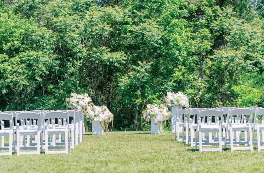 Planning A Chattanooga Wedding: Complete Guide For Newly Engaged Couples
