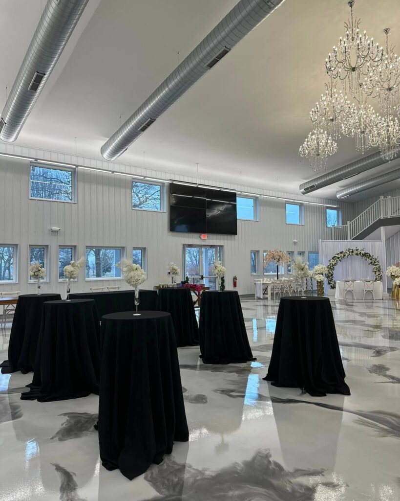 Planning a Springfield Illinois Wedding Weekend: The Ultimate Guide for Wedding Guests Attending a Wedding at Pole Barn Chic