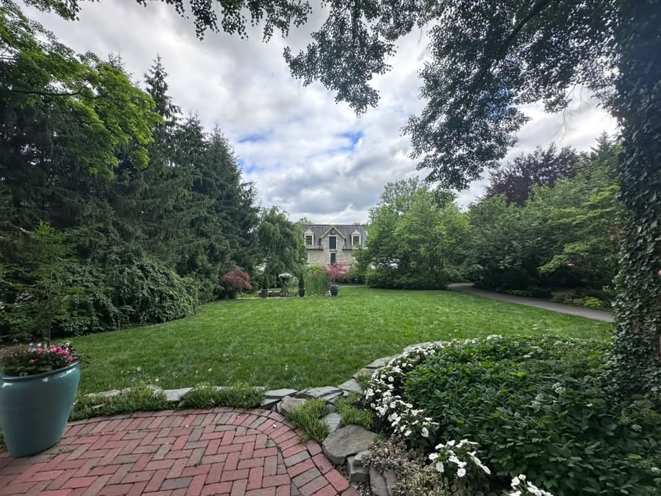 Lancaster PA wedding venue with acres of gardens historic reception space historic farmhouse and all inclusive packages