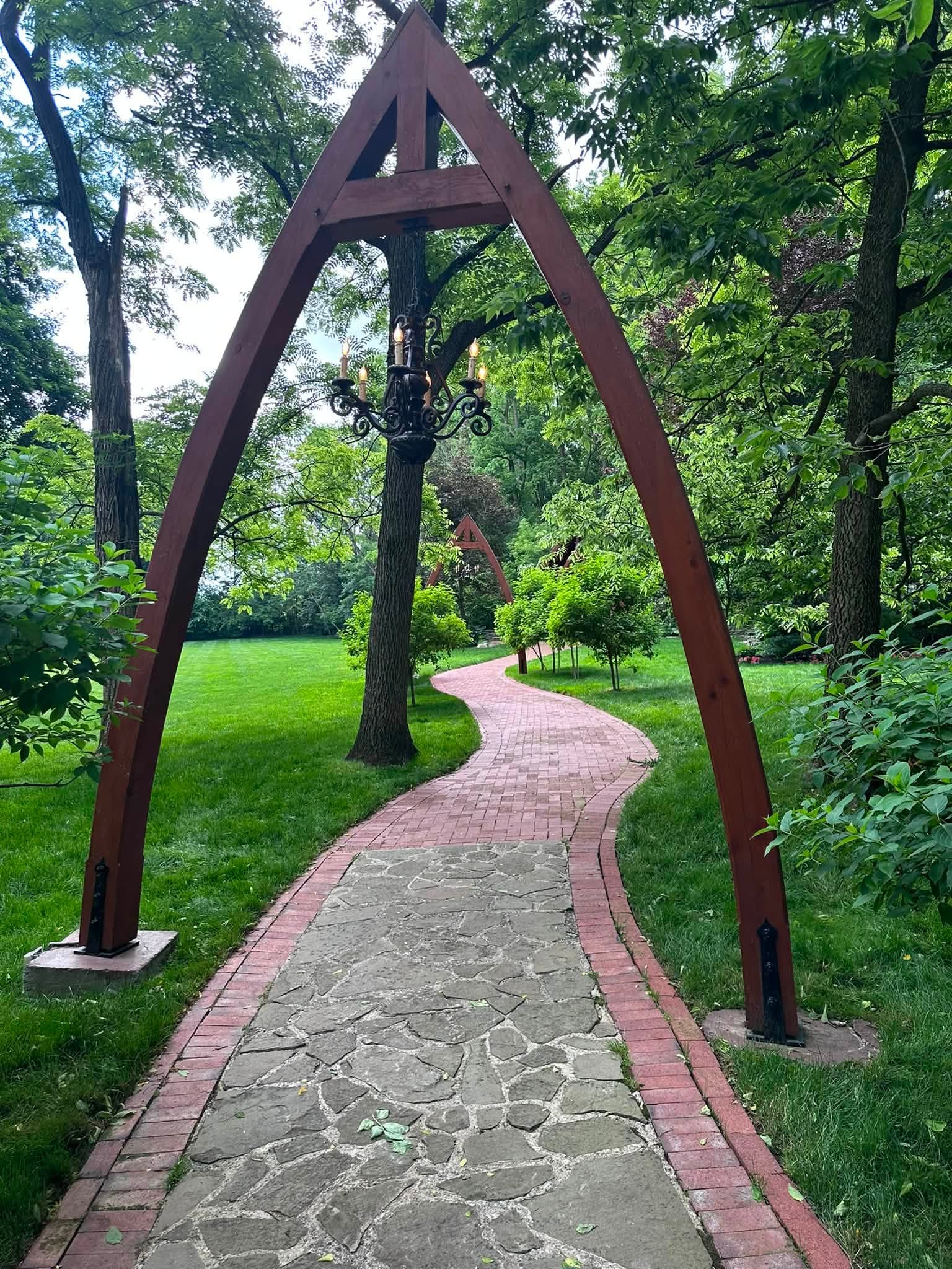 Stunning natural beauty and elegant garden outdoor ceremonies