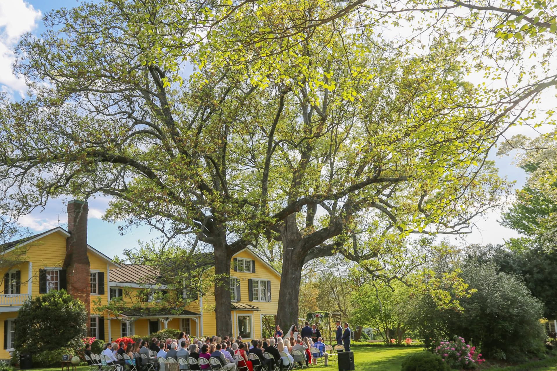Best wedding venue reviews near Charlotte NC featuring the Historic 1812 Hitching Post