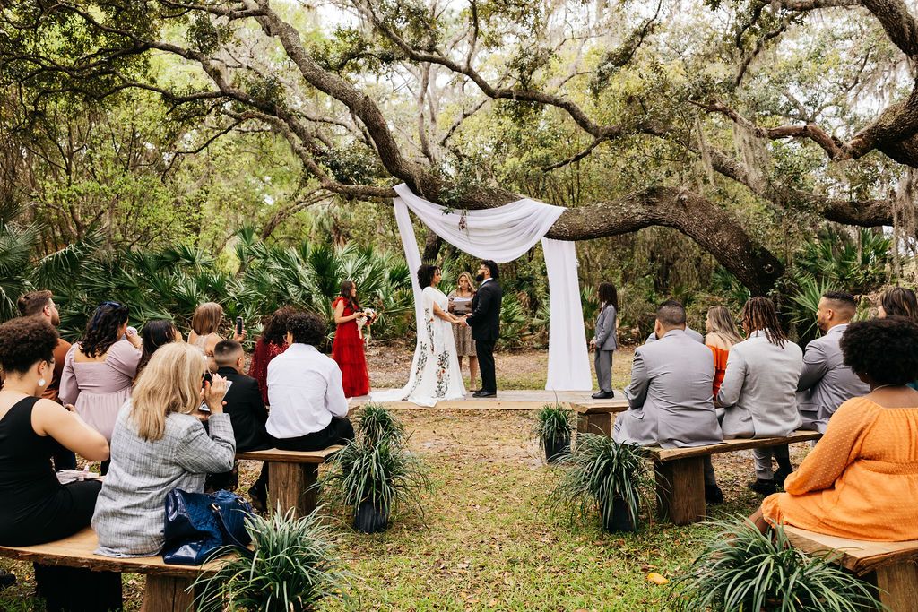 Rustic Grace Barn | Orlando Wedding Guides