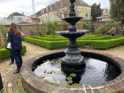 The Beauregard-Keyes House
www.bkhouse.org French Quarter Wedding Venue