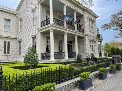 Wedding Venue Owners Working Vacation, New Orleans French Quarter Wedding Venue