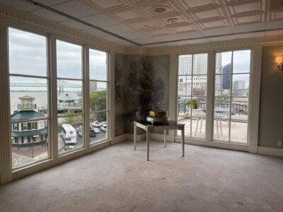 The Riverview Room
https://www.riverviewroom.com/weddings/ French Quarter Wedding Venue