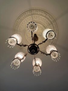 The Beauregard-Keyes House
www.bkhouse.org French Quarter Wedding Venue